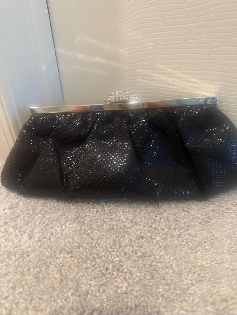 Elegant Black Evening Clutch with Crystal Frame